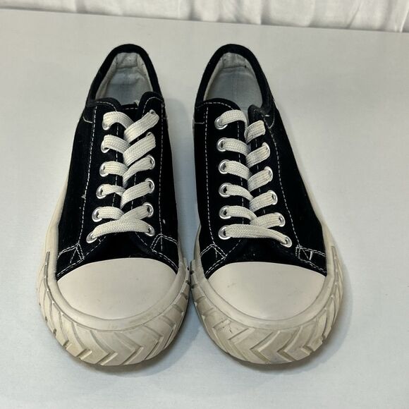 True Religion Women’s Jinny Canvas Lace Up Sneakers Black & White Sz 8 - Picture 2 of 10